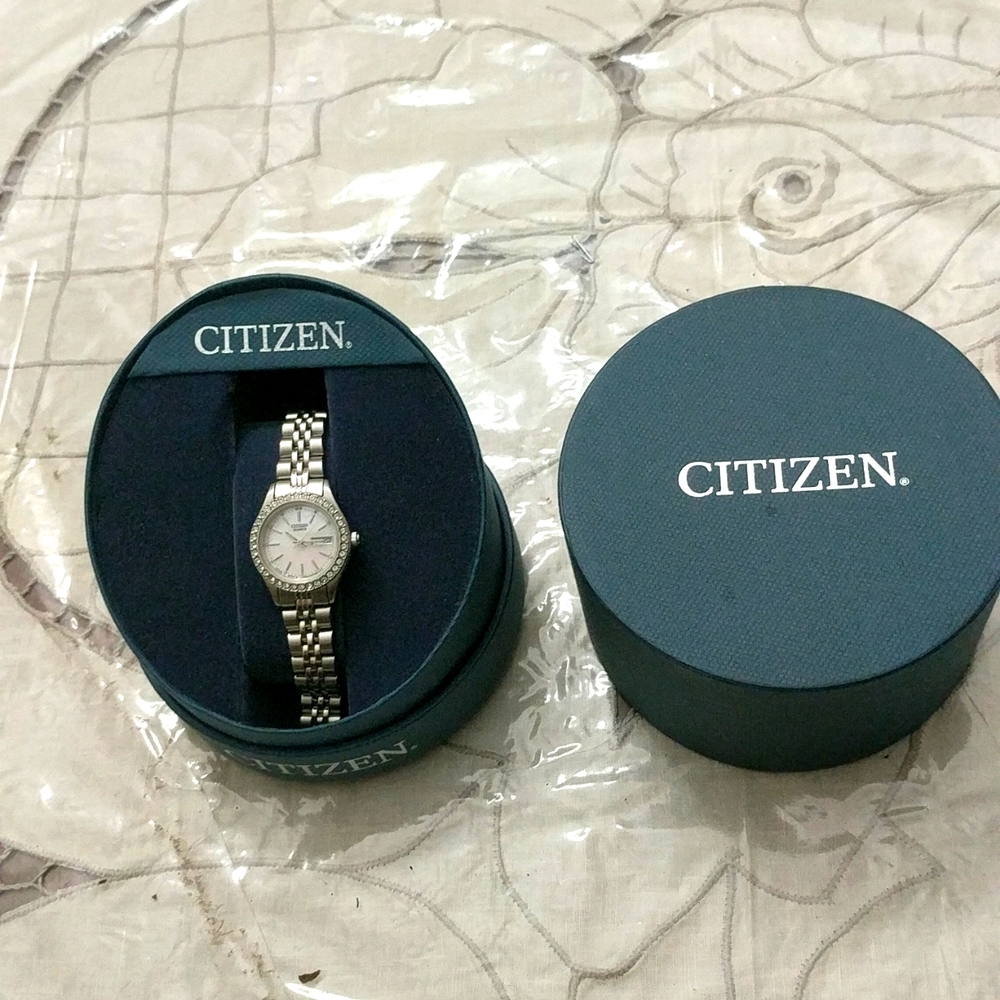 Citizen Quartz Women's watch, stainless steel 1002-S044448